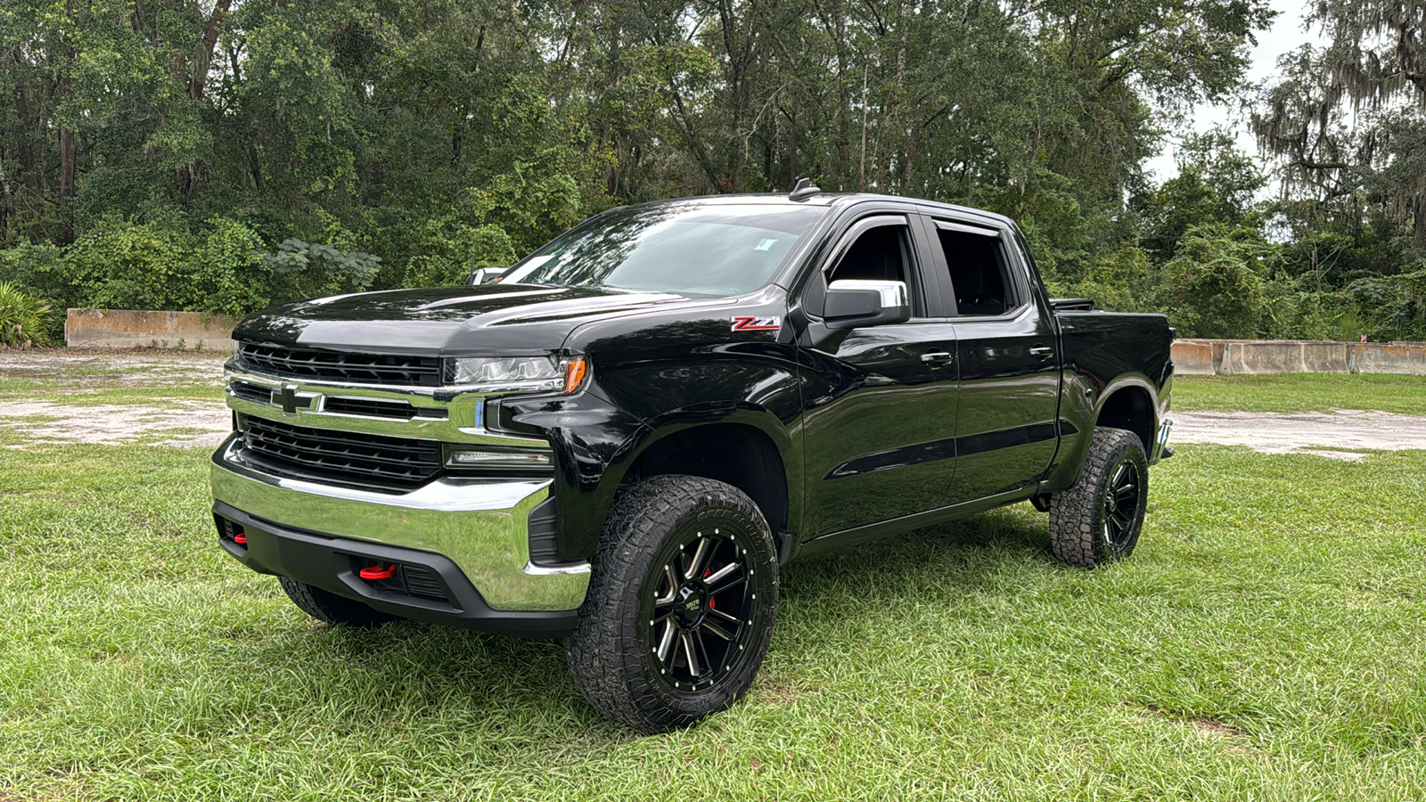 2020 Chevrolet Silverado 1500 LT 2