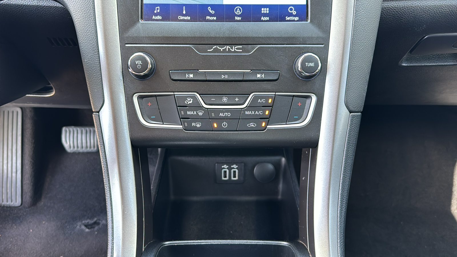 2020 Ford Fusion Hybrid SE 21
