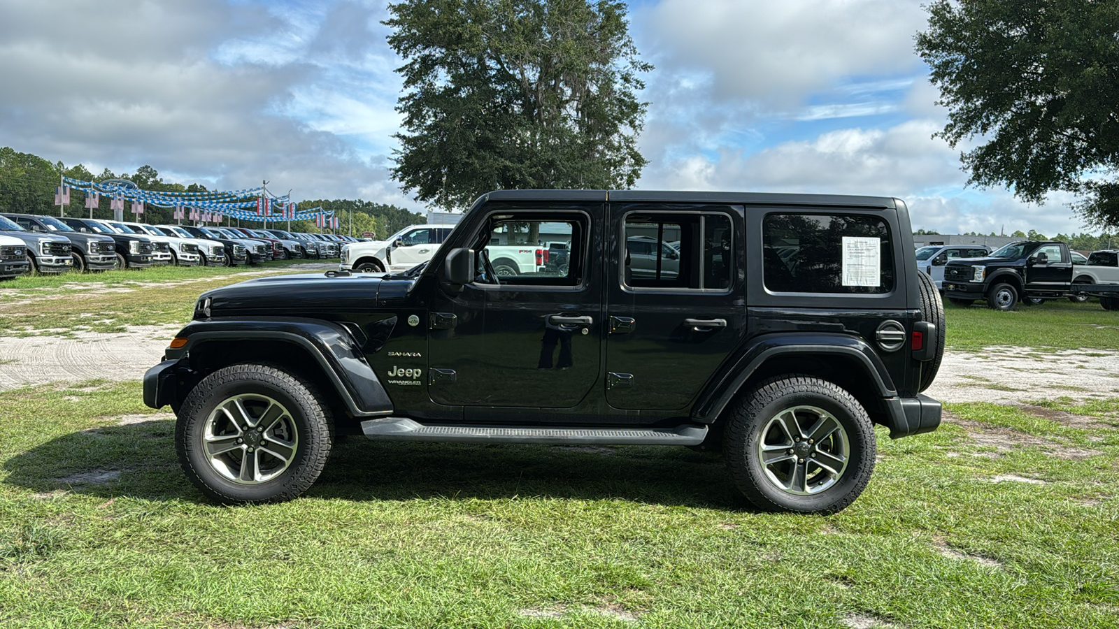 2020 Jeep Wrangler Unlimited Sahara 3