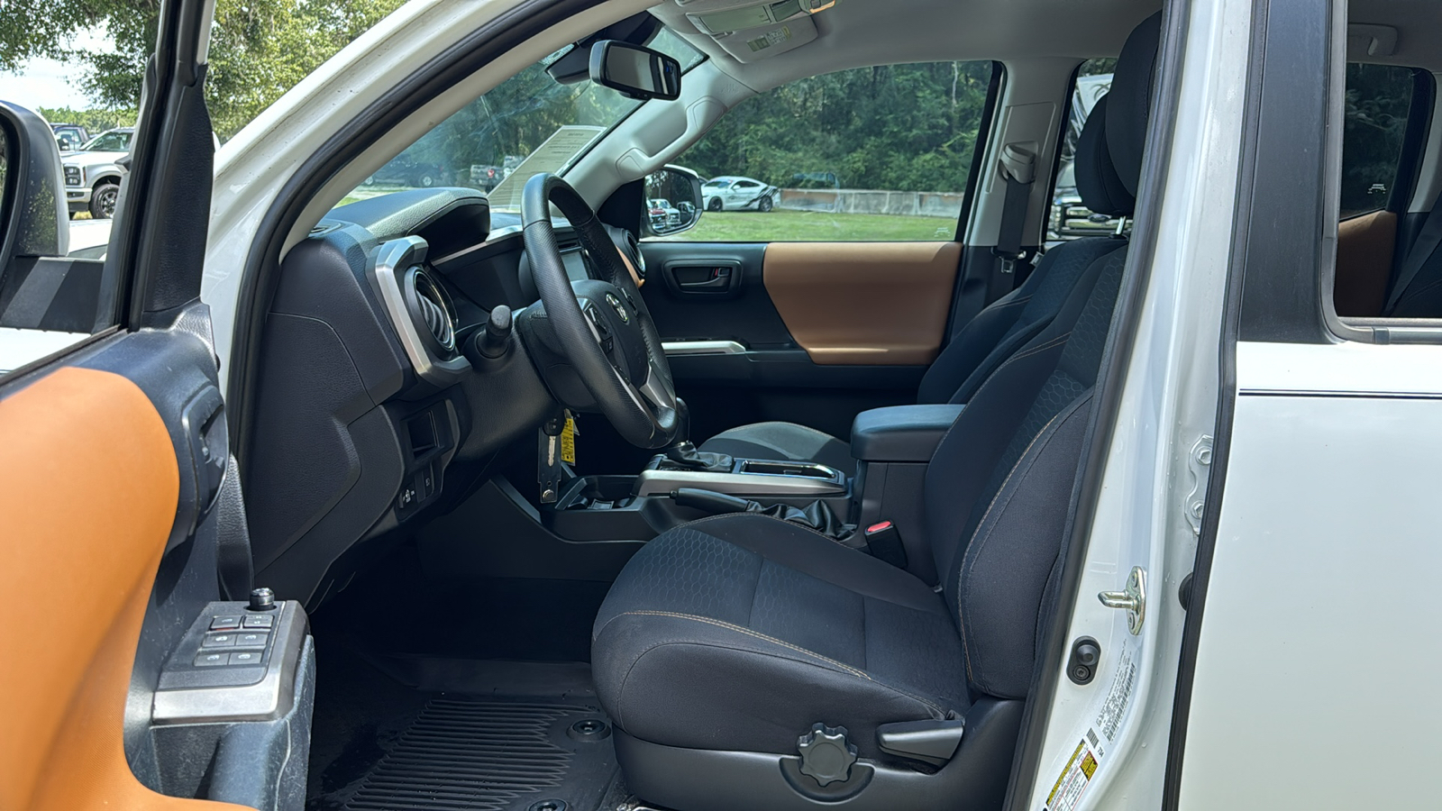 2019 Toyota Tacoma TRD Sport 13