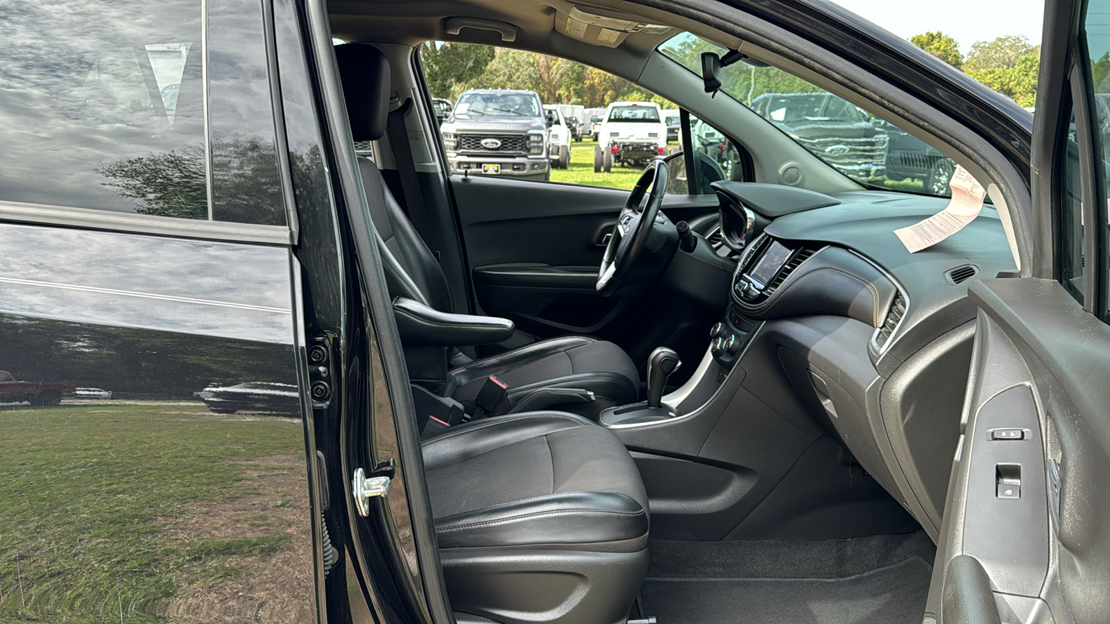 2021 Chevrolet Trax LT 8