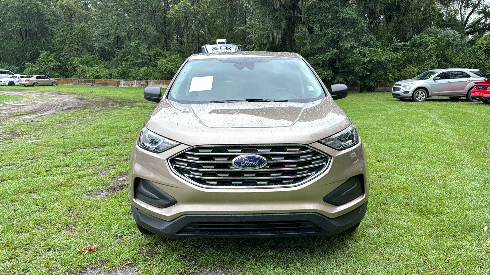 2021 Ford Edge SE 11