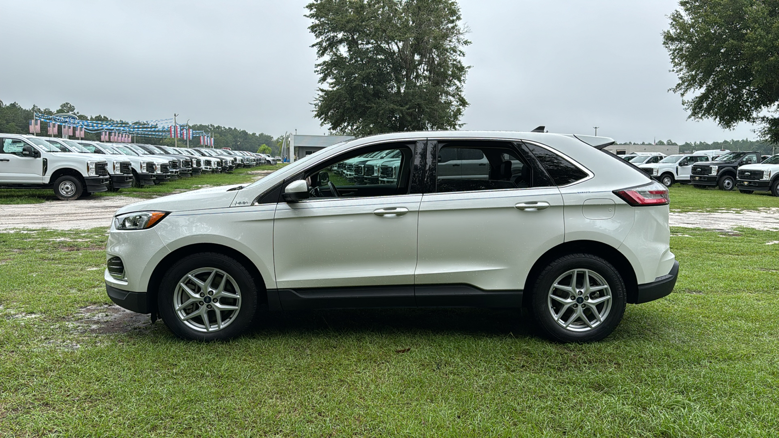 2021 Ford Edge SEL 3