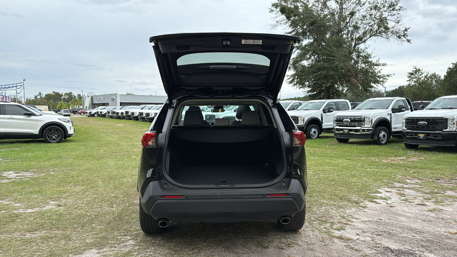 2021 Toyota RAV4 XLE Premium 6