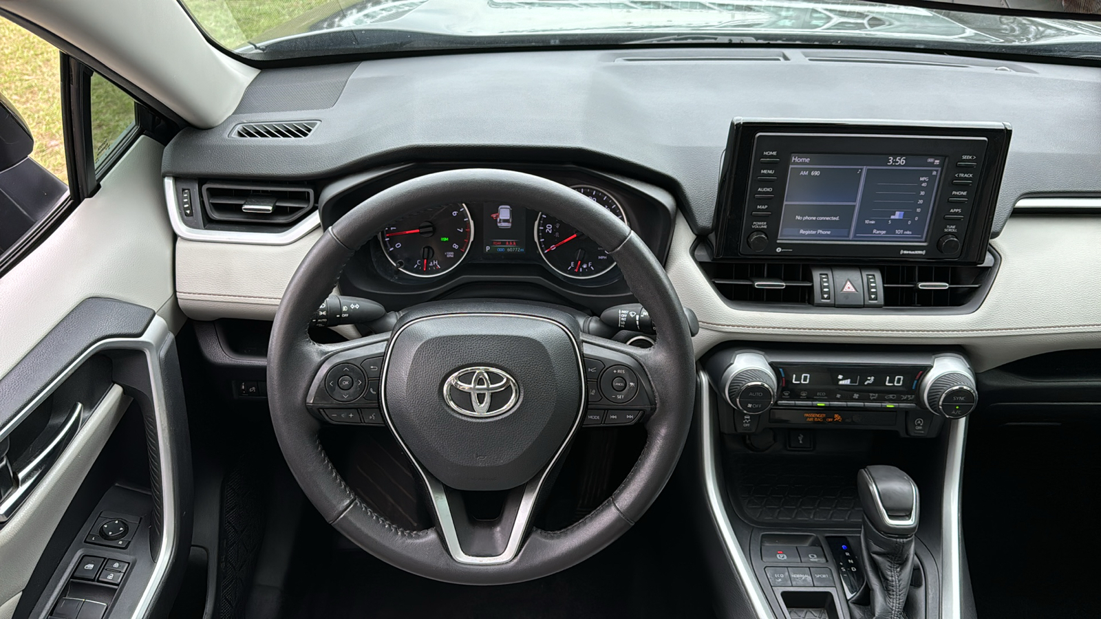 2021 Toyota RAV4 XLE Premium 18