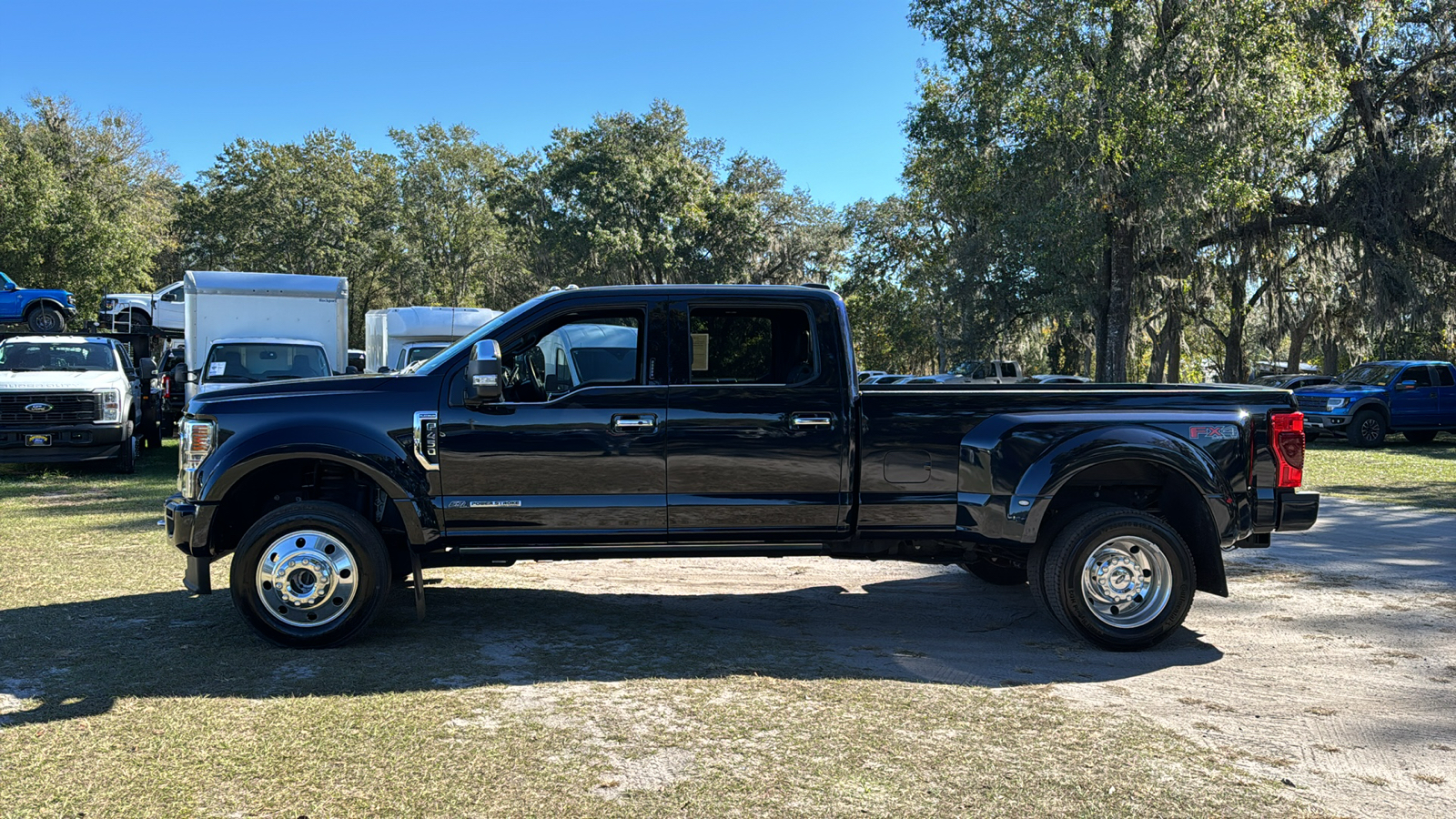 2021 Ford F-450SD Platinum 3