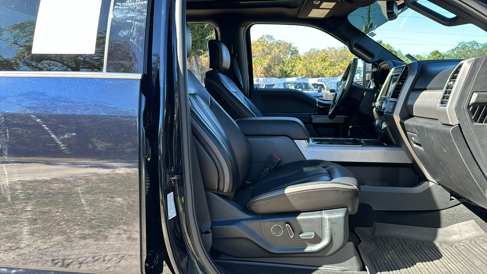 2021 Ford F-450SD Platinum 11