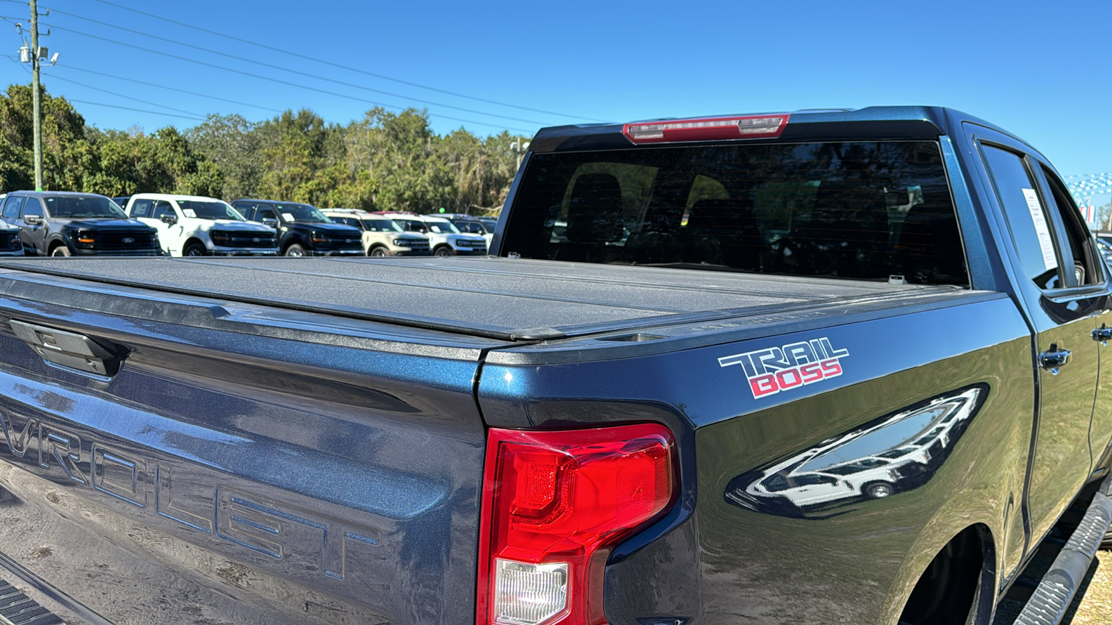 2021 Chevrolet Silverado 1500 LT Trail Boss 6