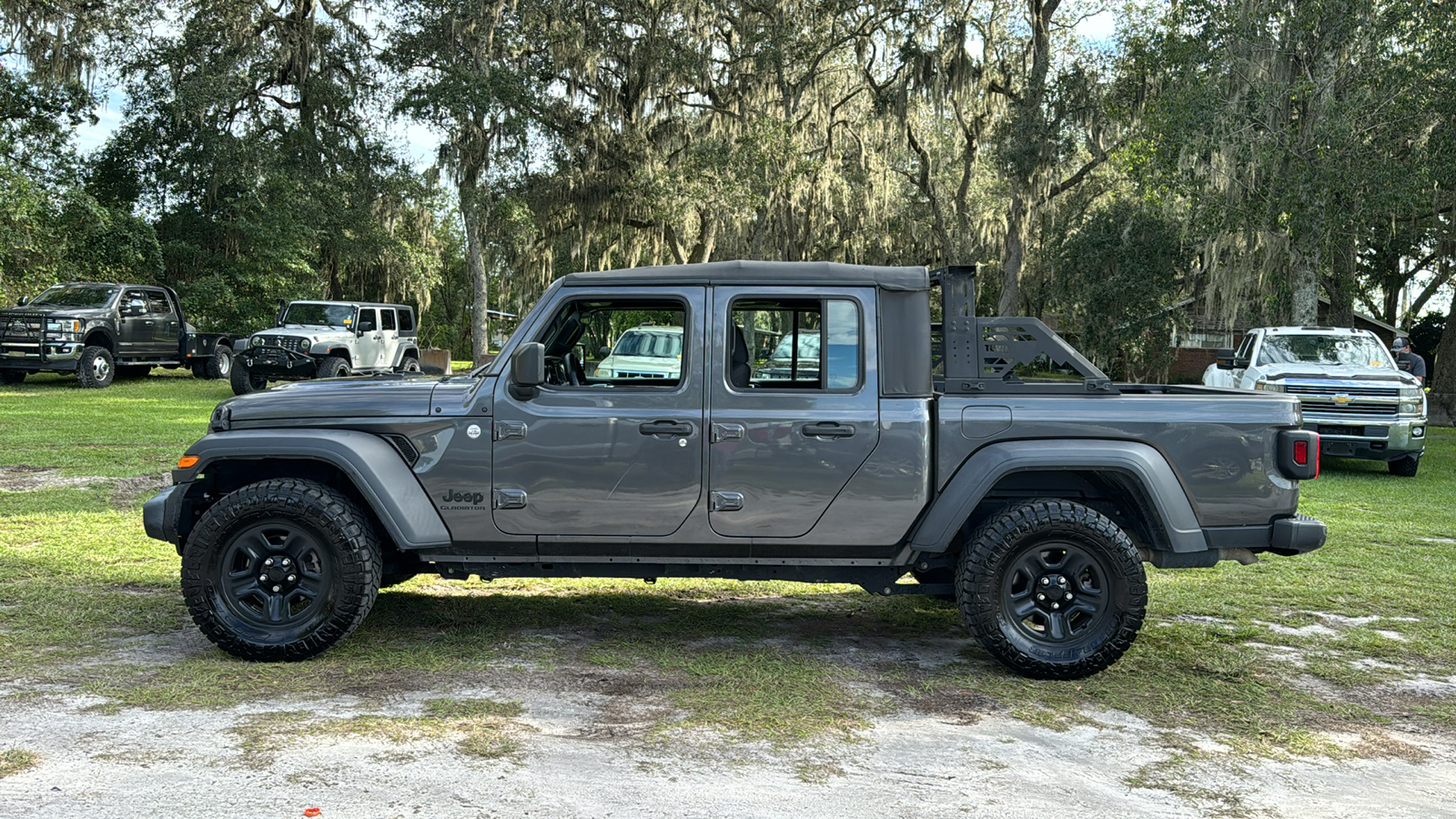 2021 Jeep Gladiator Sport 3