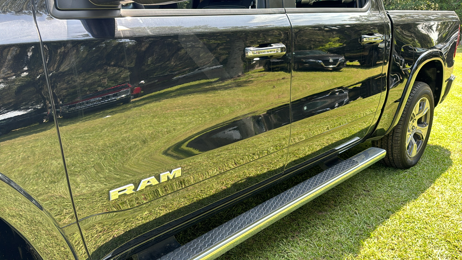 2021 Ram 1500 Laramie 12