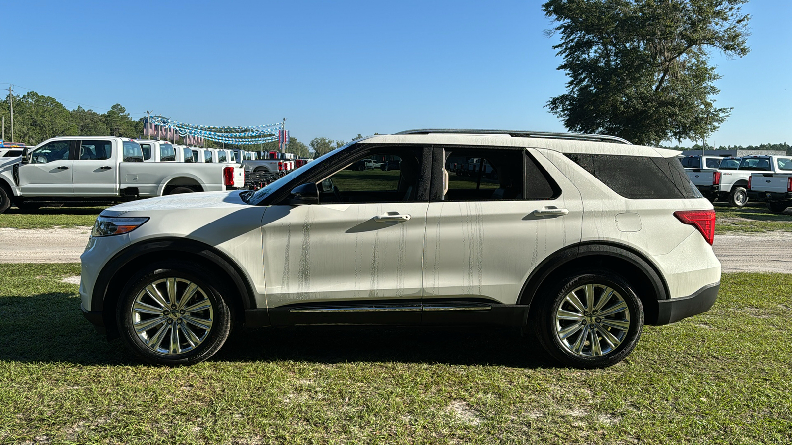 2021 Ford Explorer Limited 3