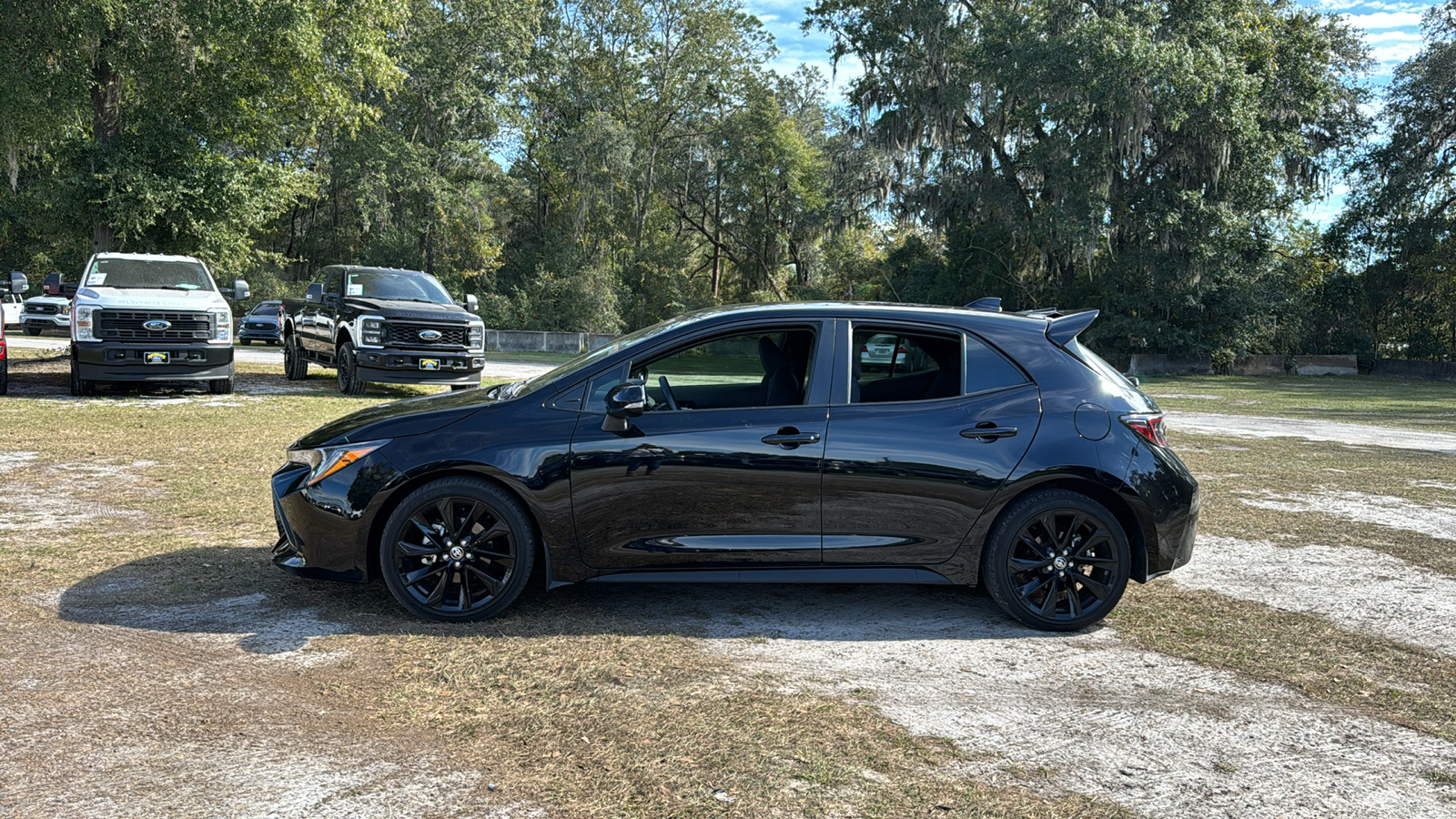 2022 Toyota Corolla Hatchback SE 3