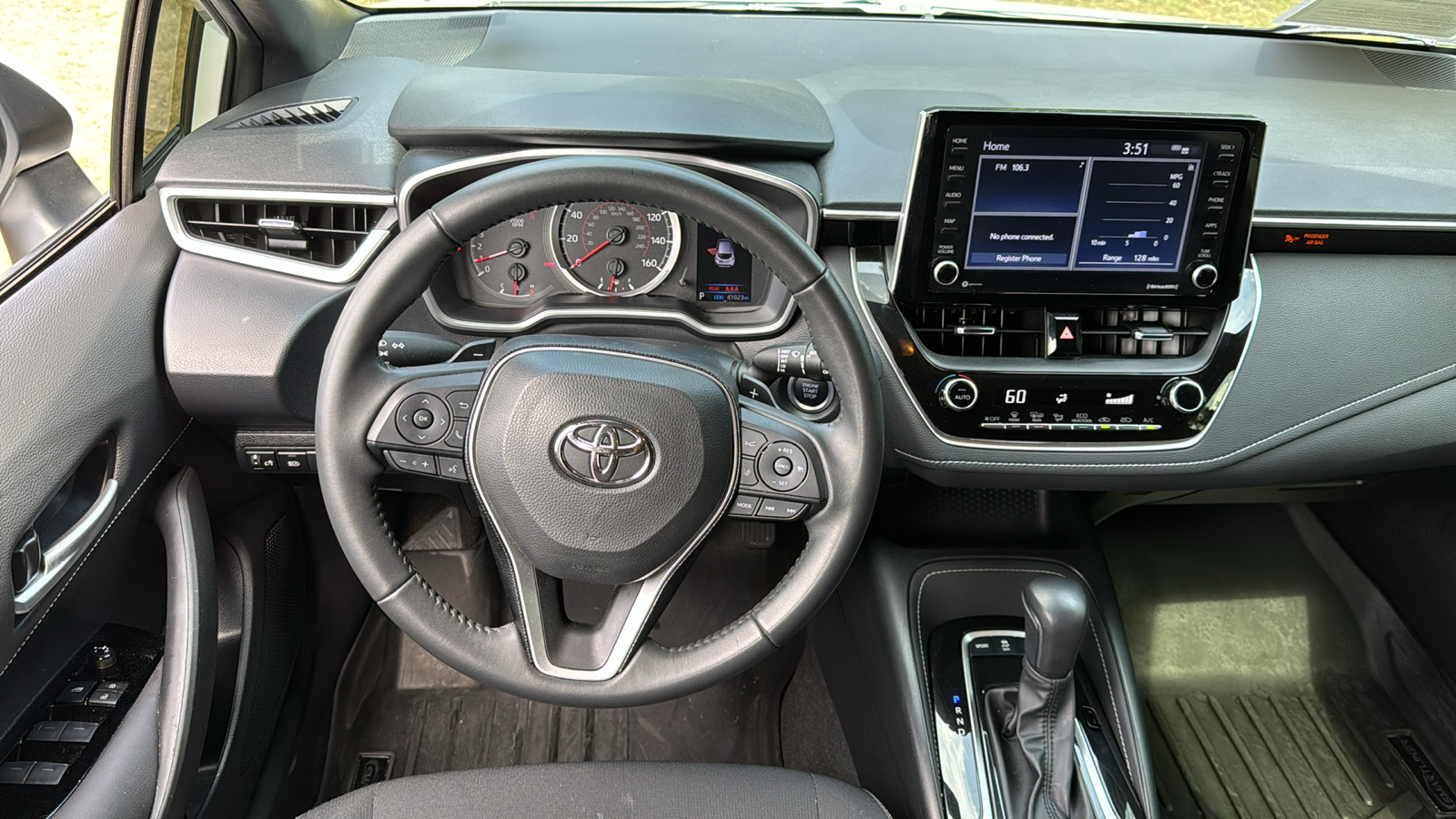 2022 Toyota Corolla Hatchback SE 13