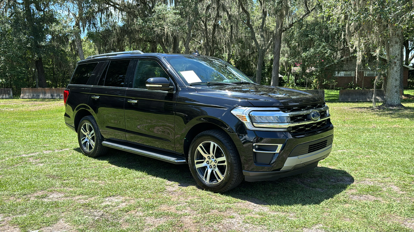 2022 Ford Expedition Limited 1