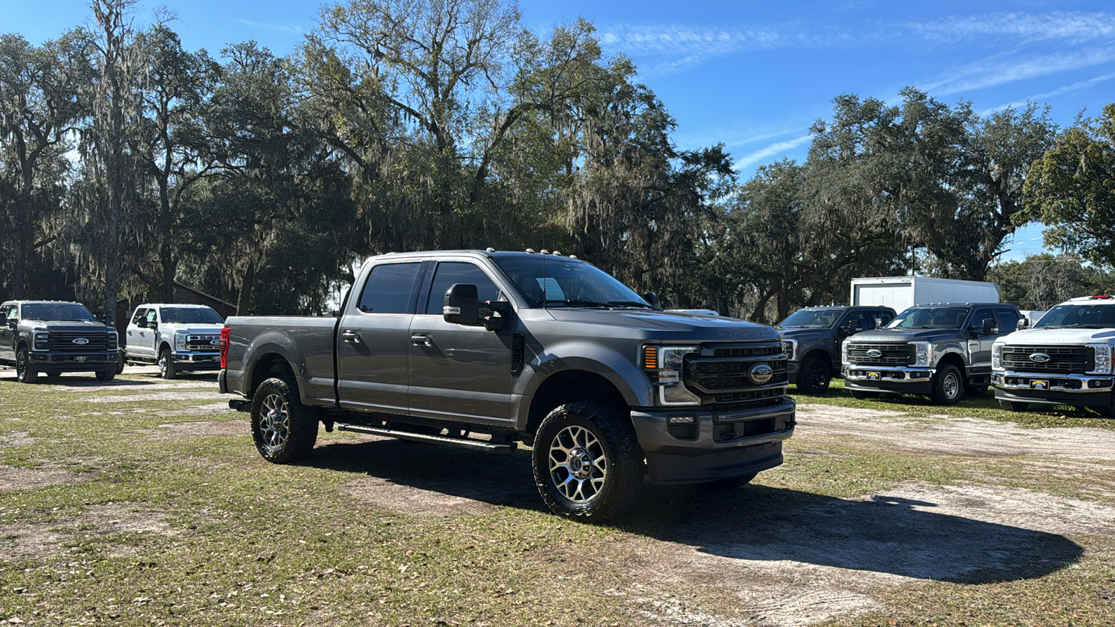 2022 Ford F-350SD Lariat 1