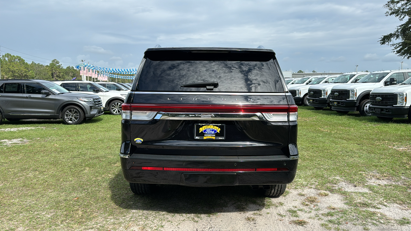 2022 Lincoln Navigator Standard 5