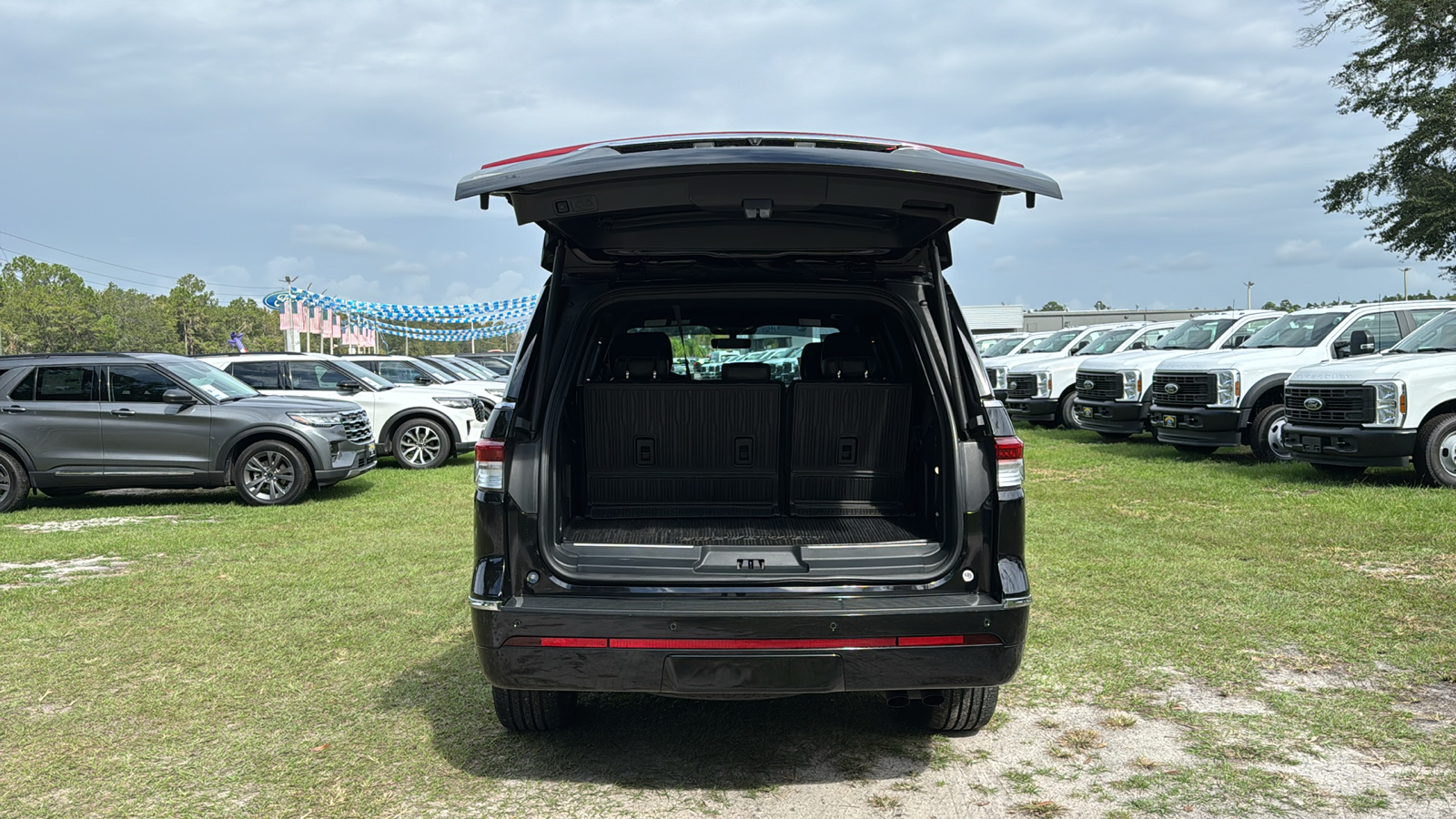 2022 Lincoln Navigator Standard 6