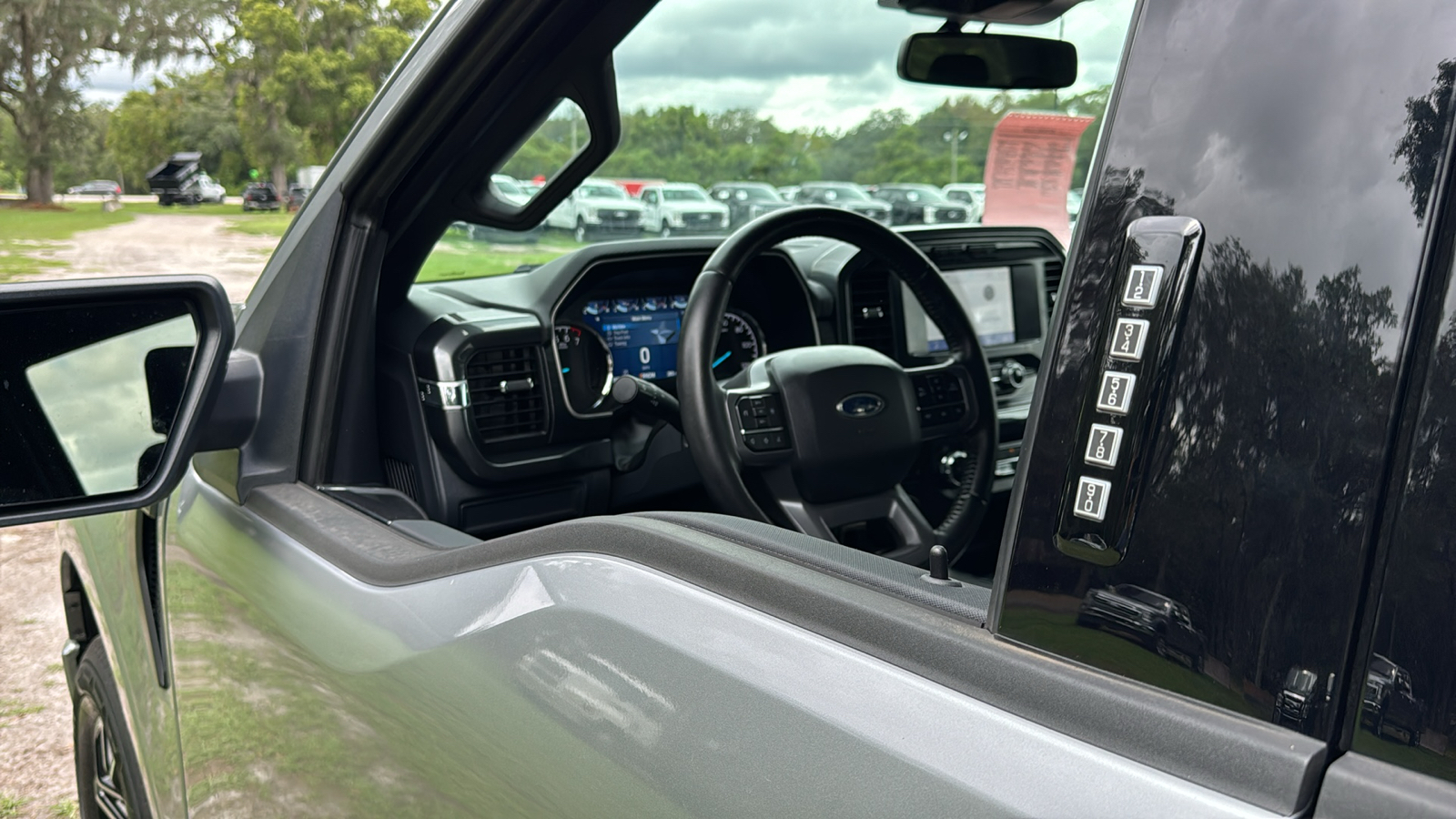 2022 Ford F-150 XLT 14