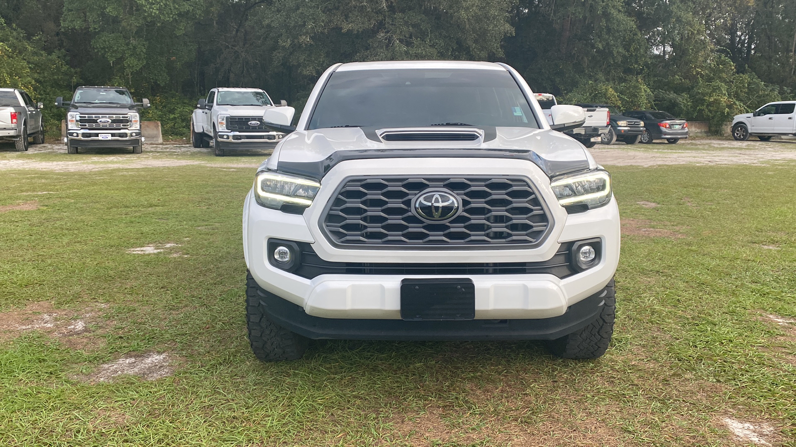 2022 Toyota Tacoma TRD Sport 2