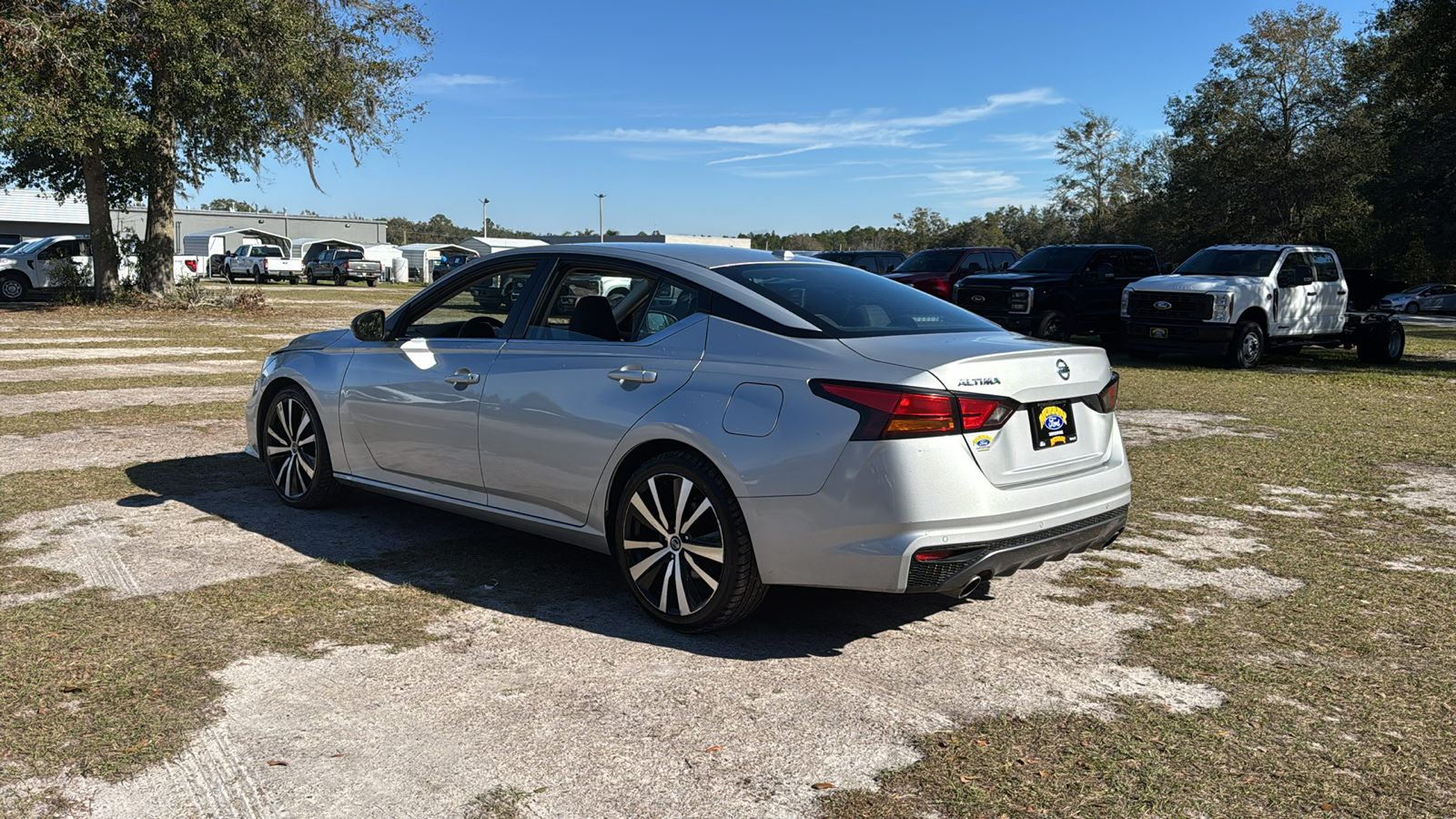 2022 Nissan Altima 2.5 SR 4