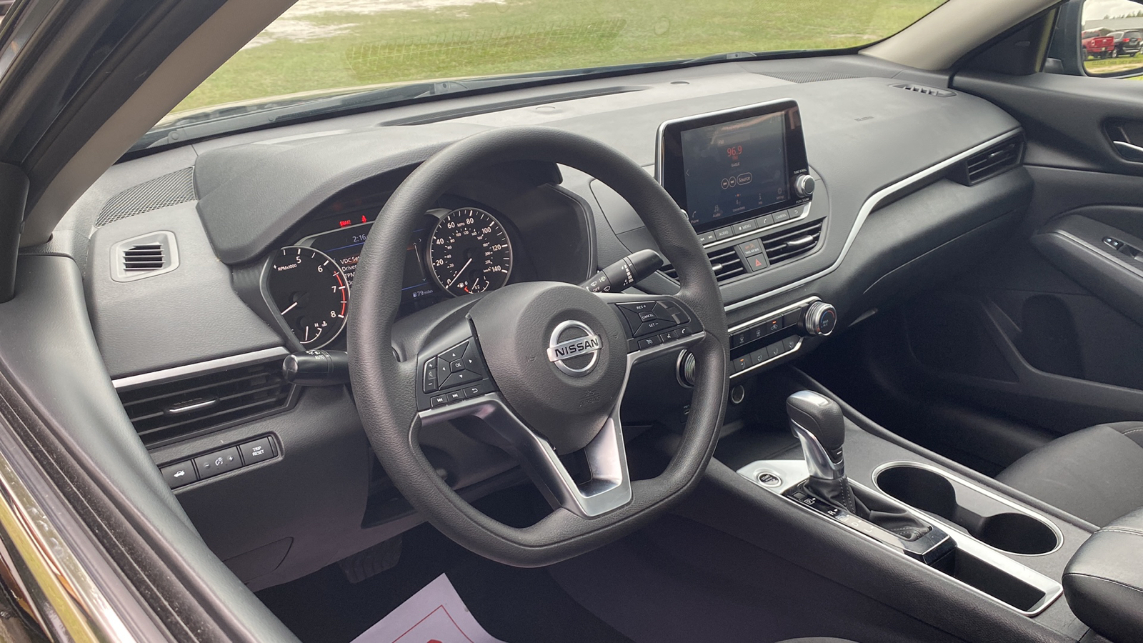 2022 Nissan Altima 2.5 SV 5