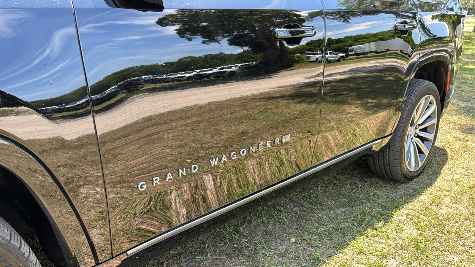 2022 Jeep Grand Wagoneer Series II 17