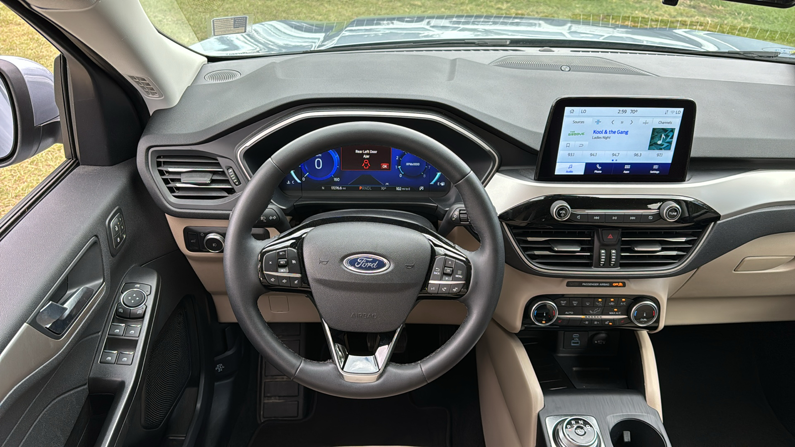 2022 Ford Escape SEL 16