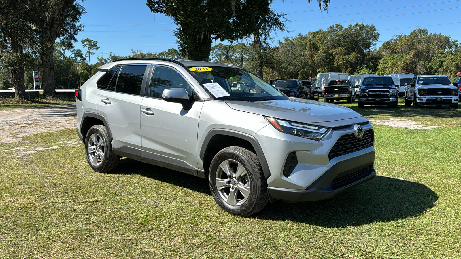 2022 Toyota RAV4 XLE 1