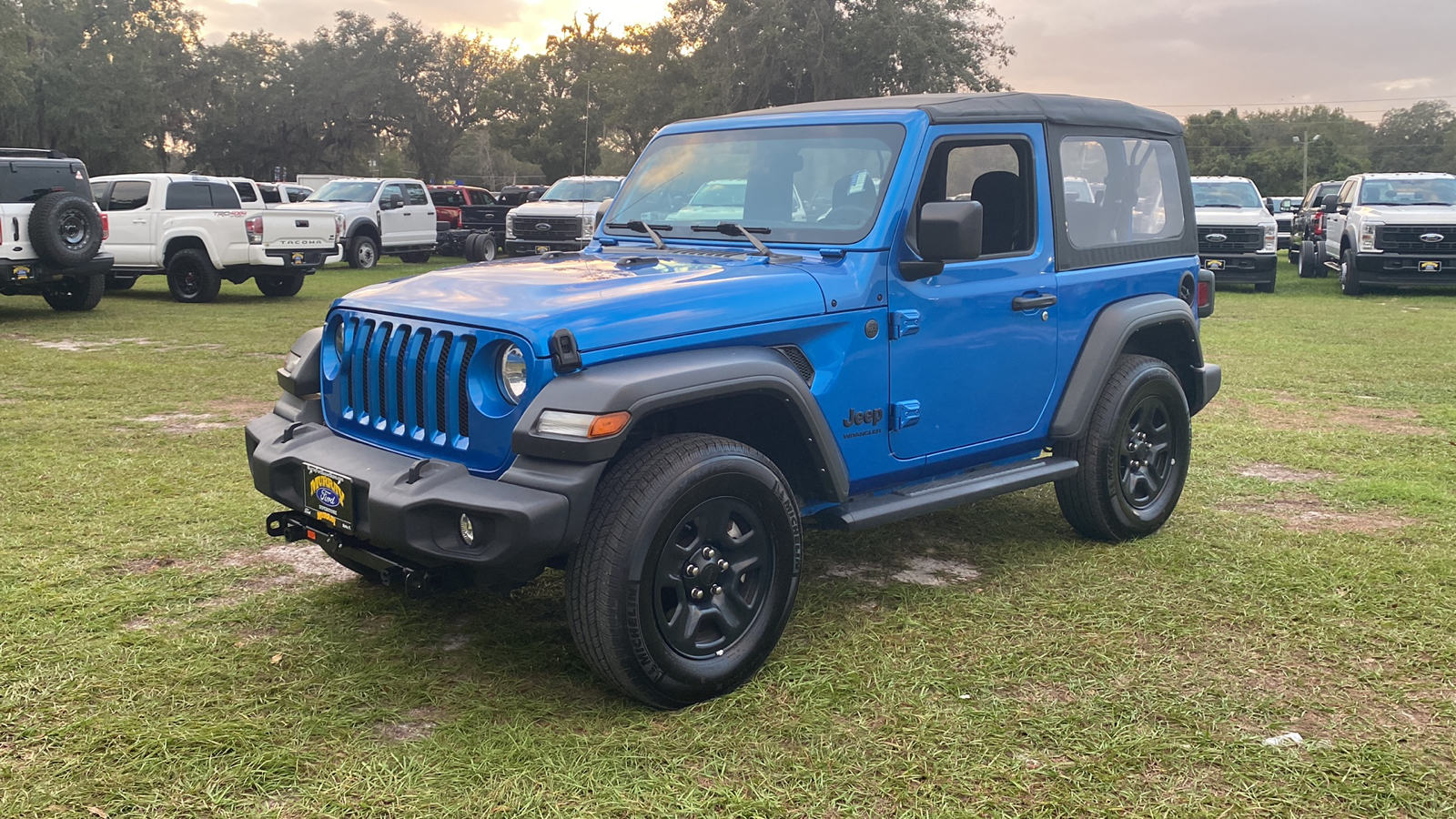 2022 Jeep Wrangler Sport 3