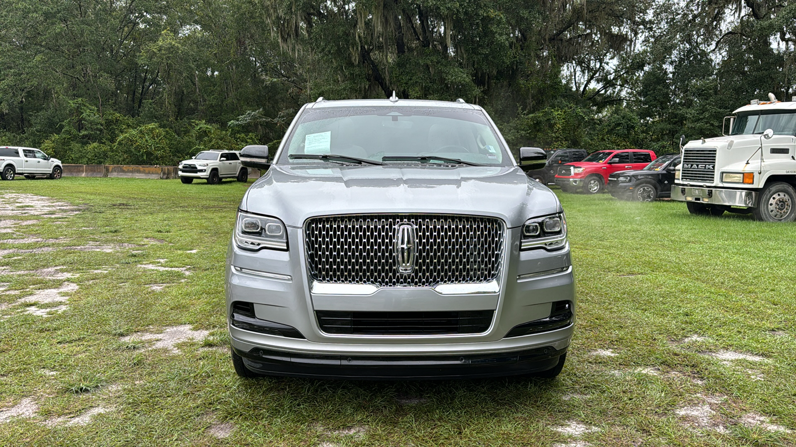 2023 Lincoln Navigator Standard 13