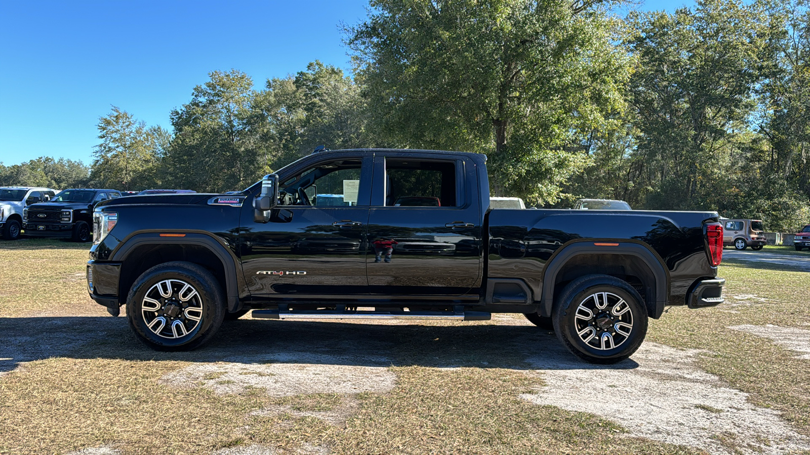 2023 GMC Sierra 2500HD AT4 3