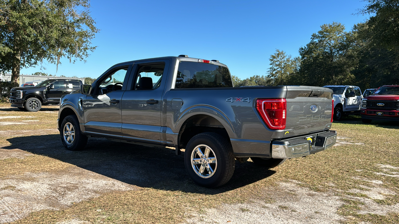 2023 Ford F-150 XLT 4