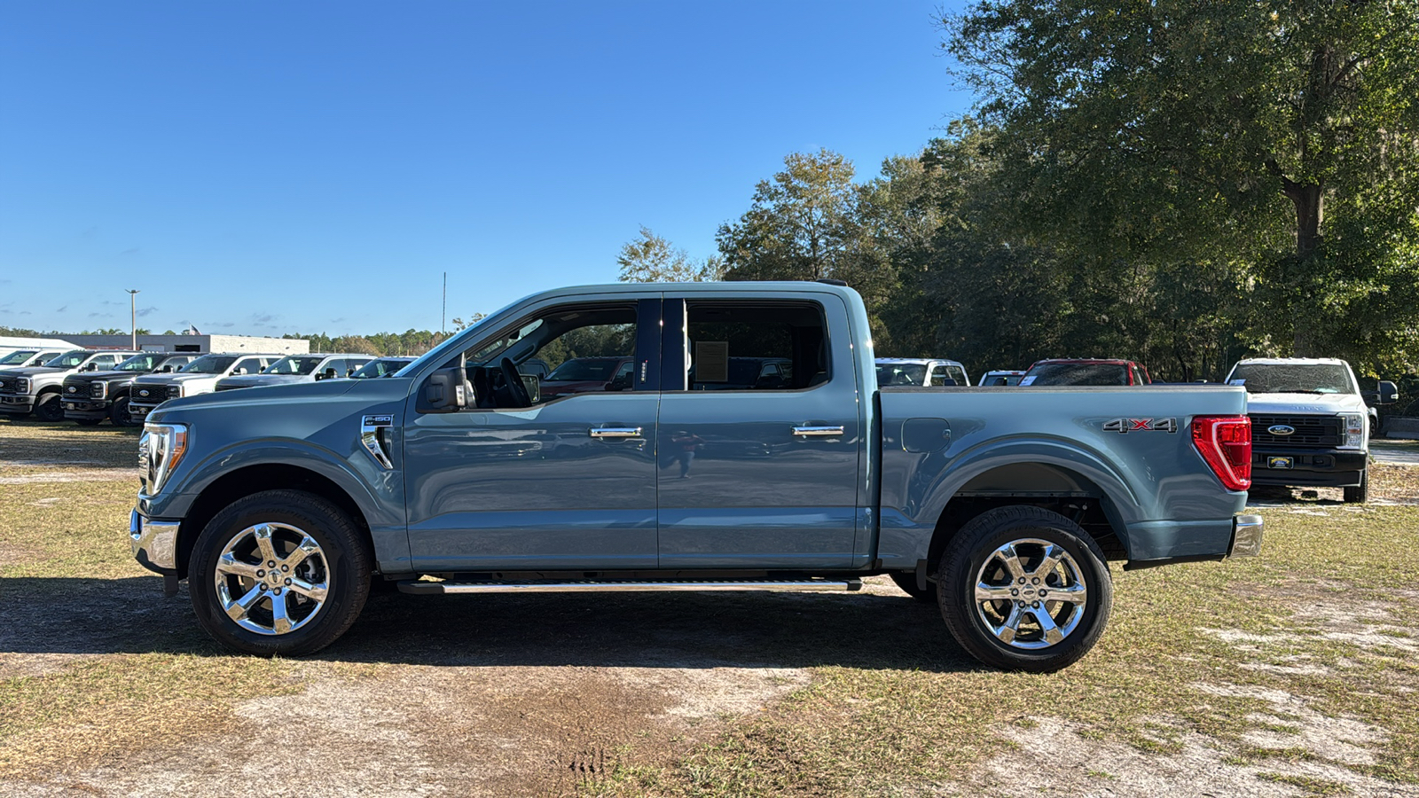 2023 Ford F-150 XLT 3