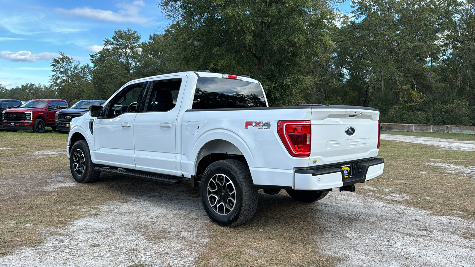 2023 Ford F-150 XLT 4