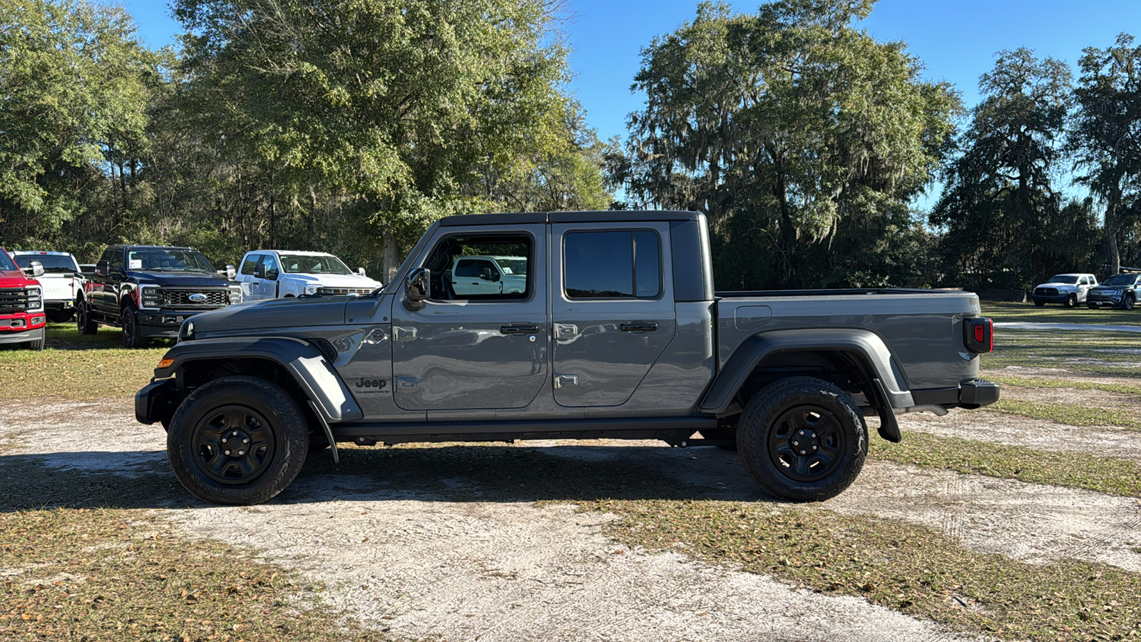 2023 Jeep Gladiator Sport 3