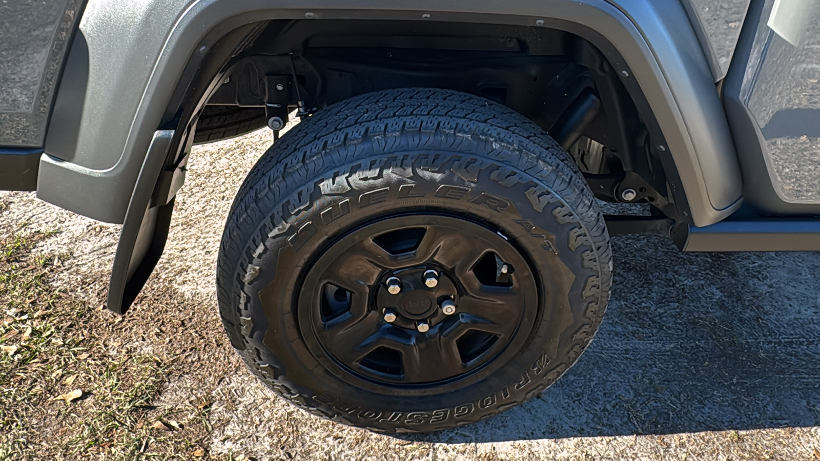 2023 Jeep Gladiator Sport 7