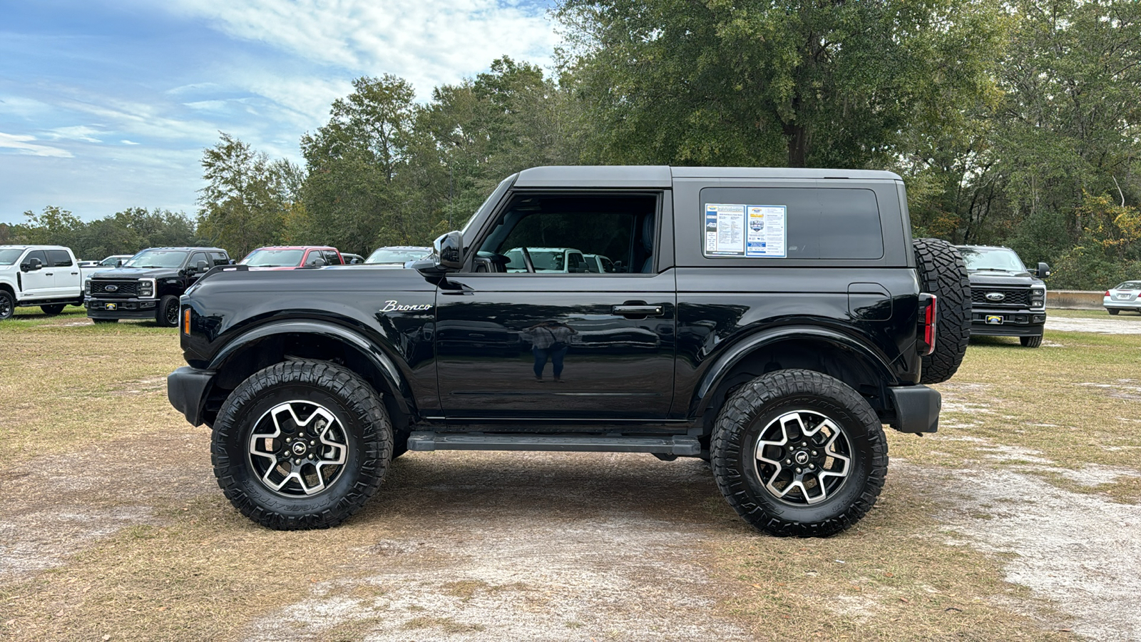 2023 Ford Bronco Outer Banks 3