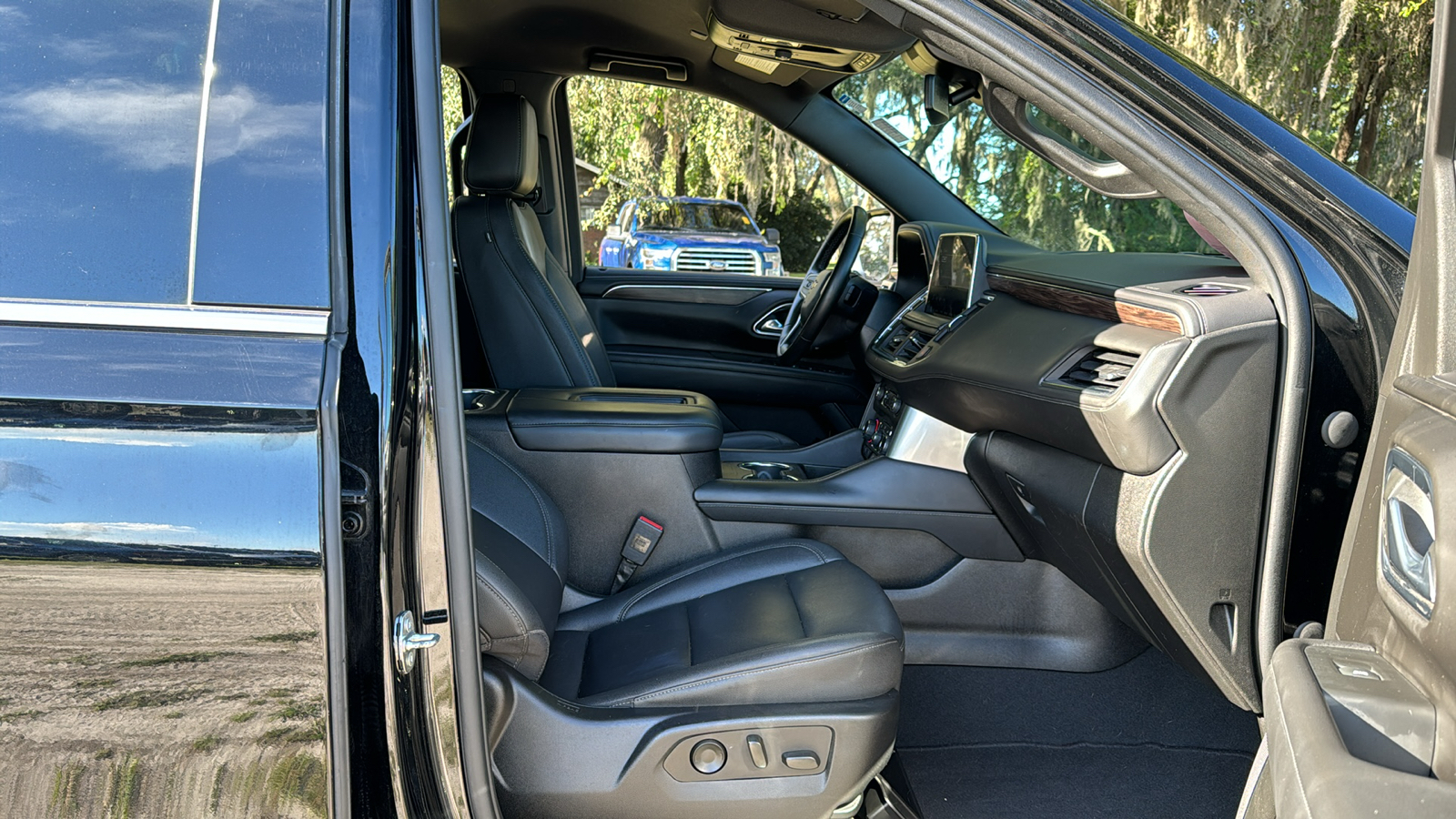 2023 Chevrolet Tahoe LT 10