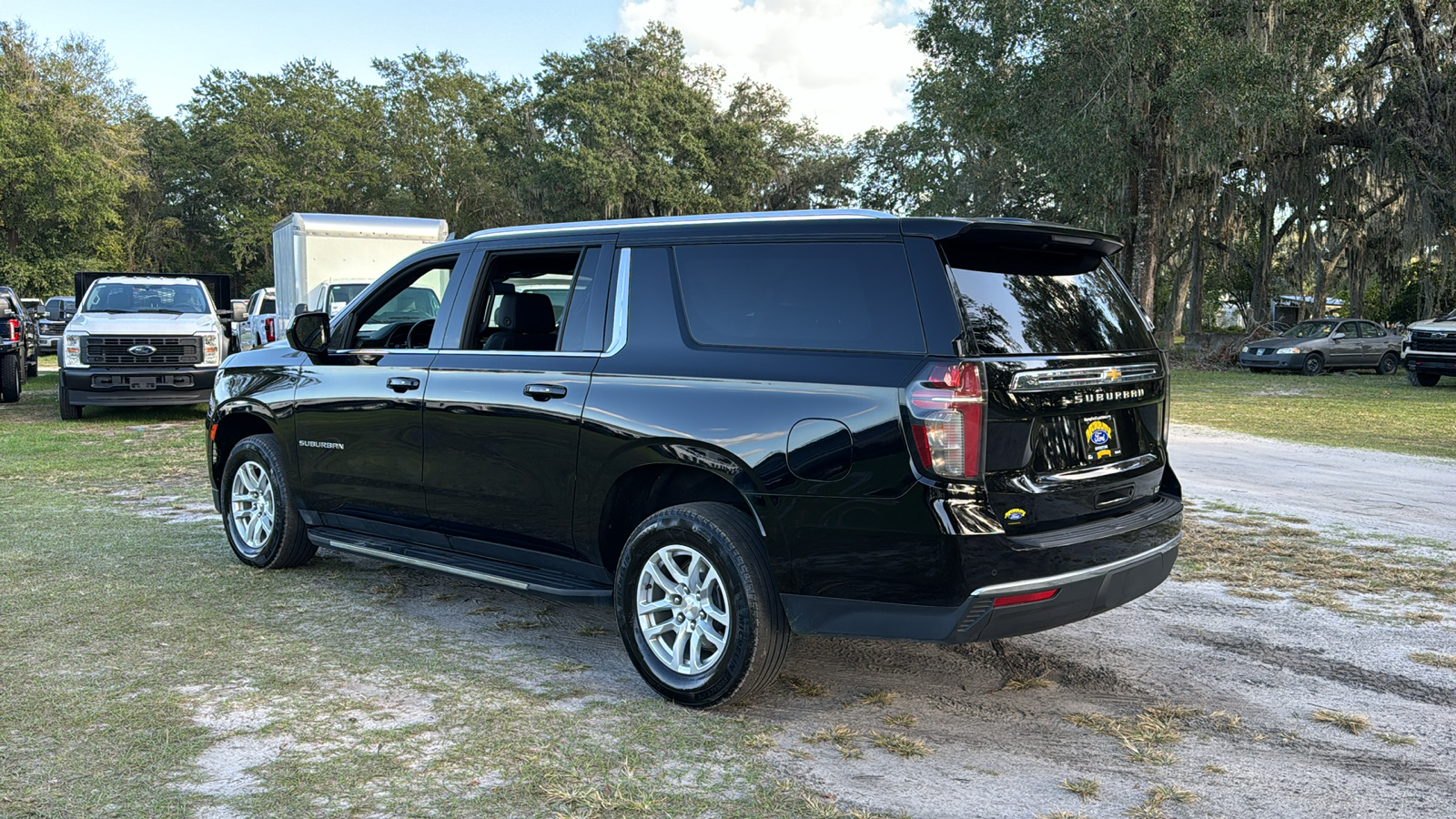 2023 Chevrolet Suburban LT 4