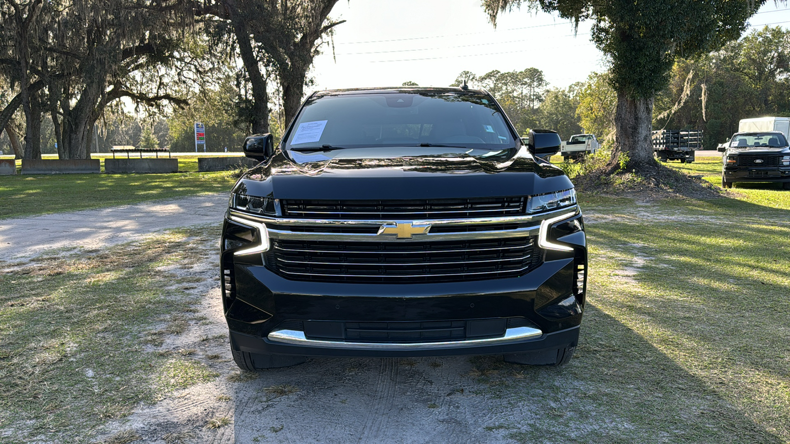 2023 Chevrolet Suburban LT 12