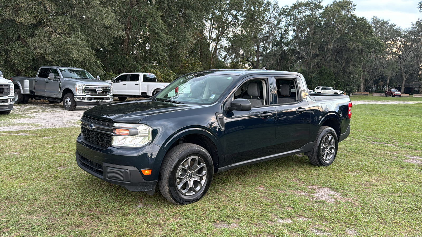 2023 Ford Maverick XLT 2