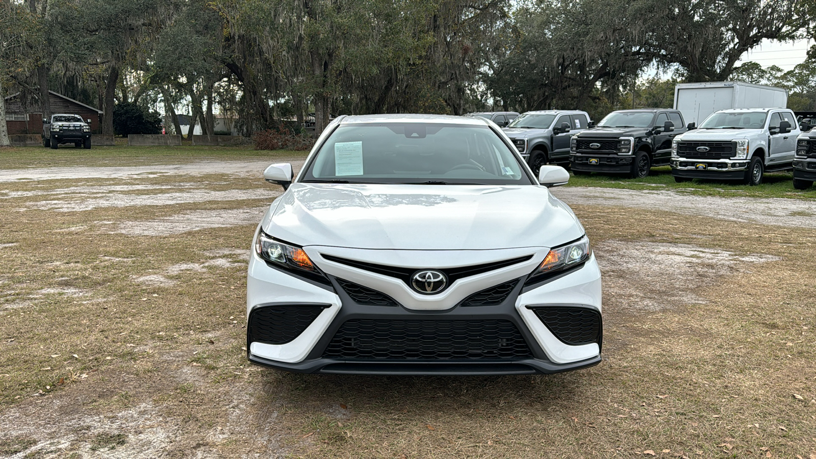 2023 Toyota Camry SE 10