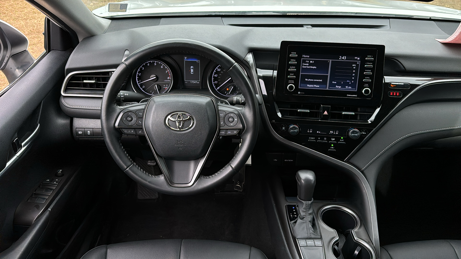 2023 Toyota Camry SE 13