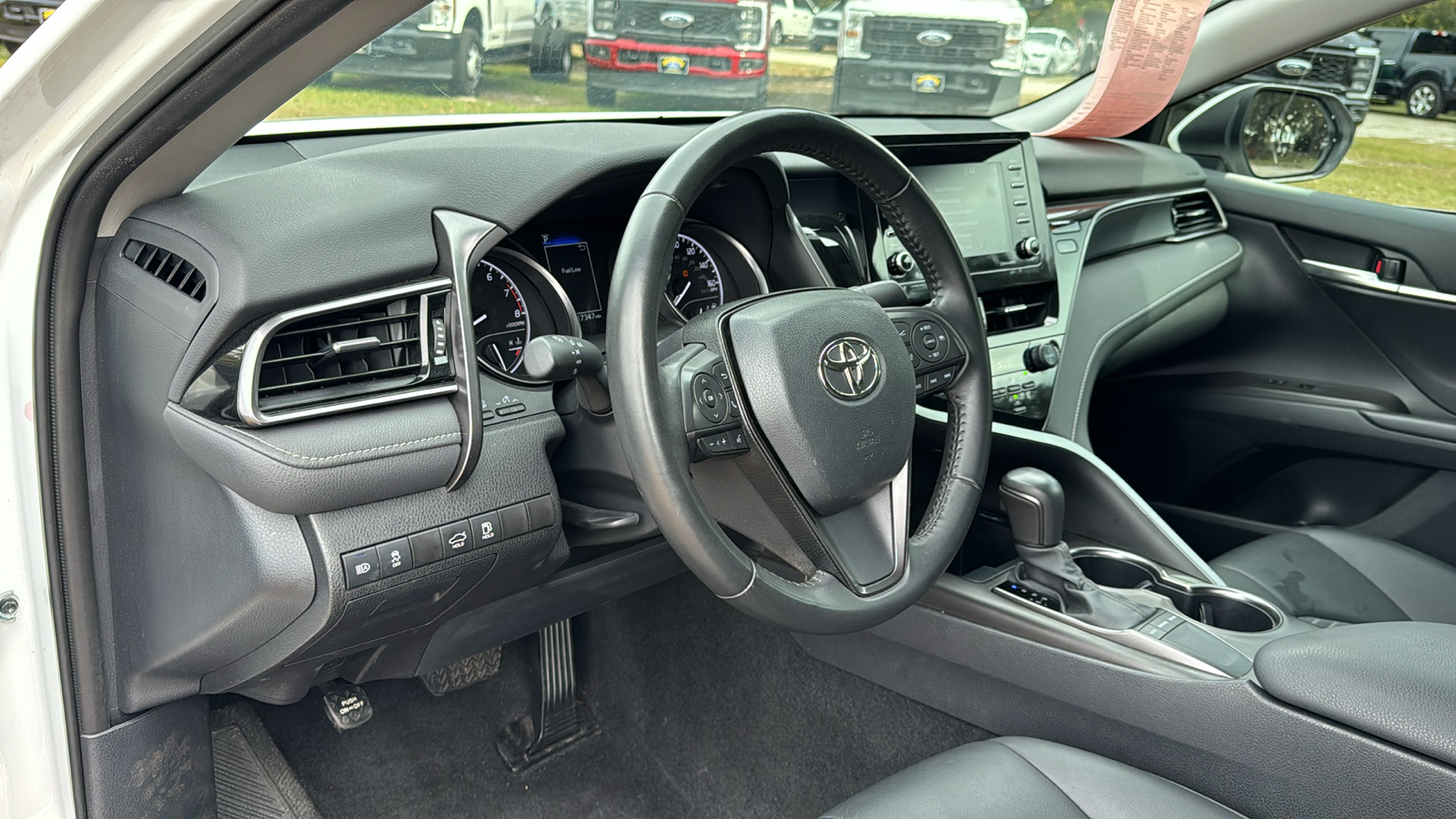 2023 Toyota Camry SE 27