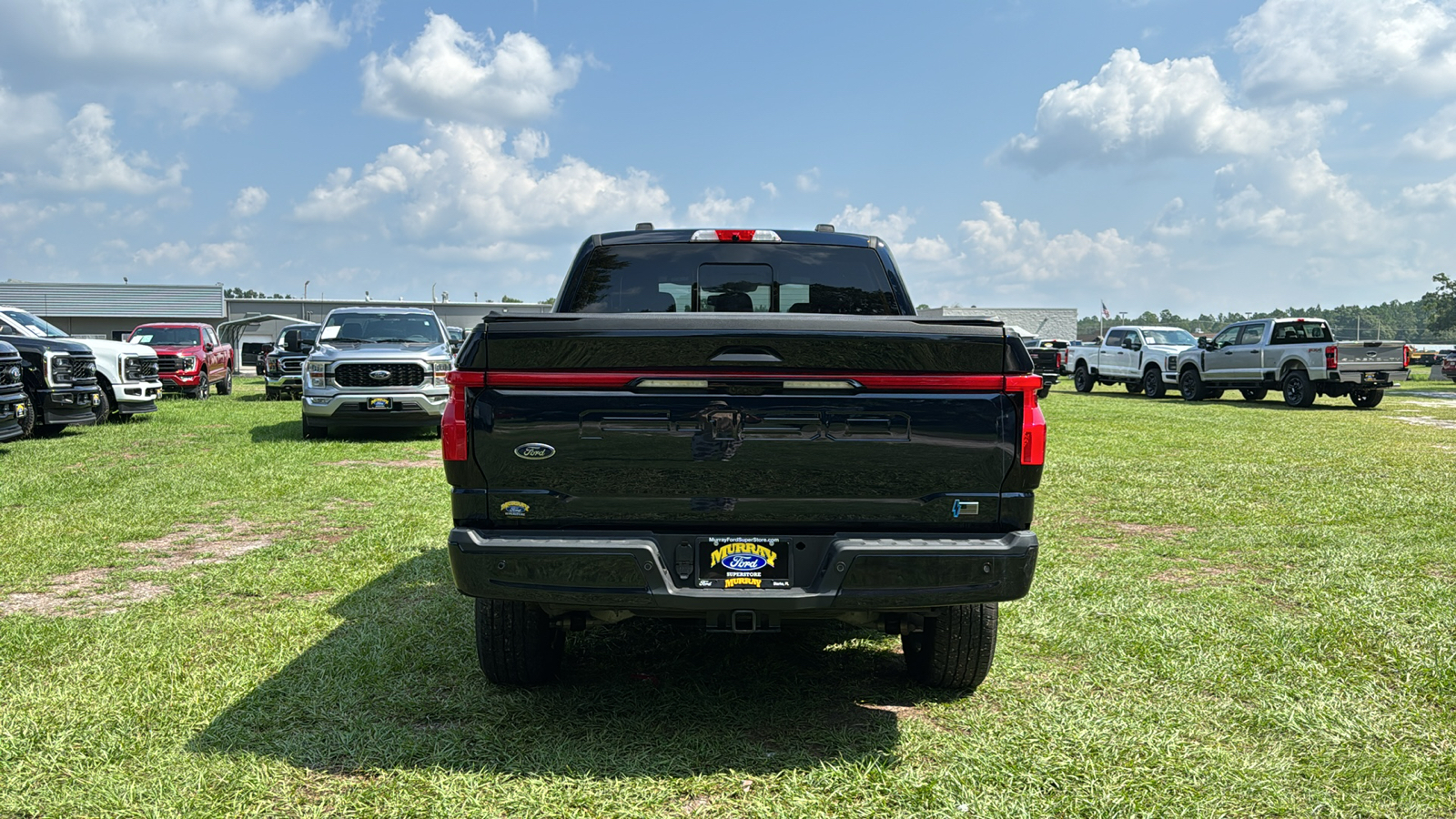 2023 Ford F-150 Lightning Lariat 4