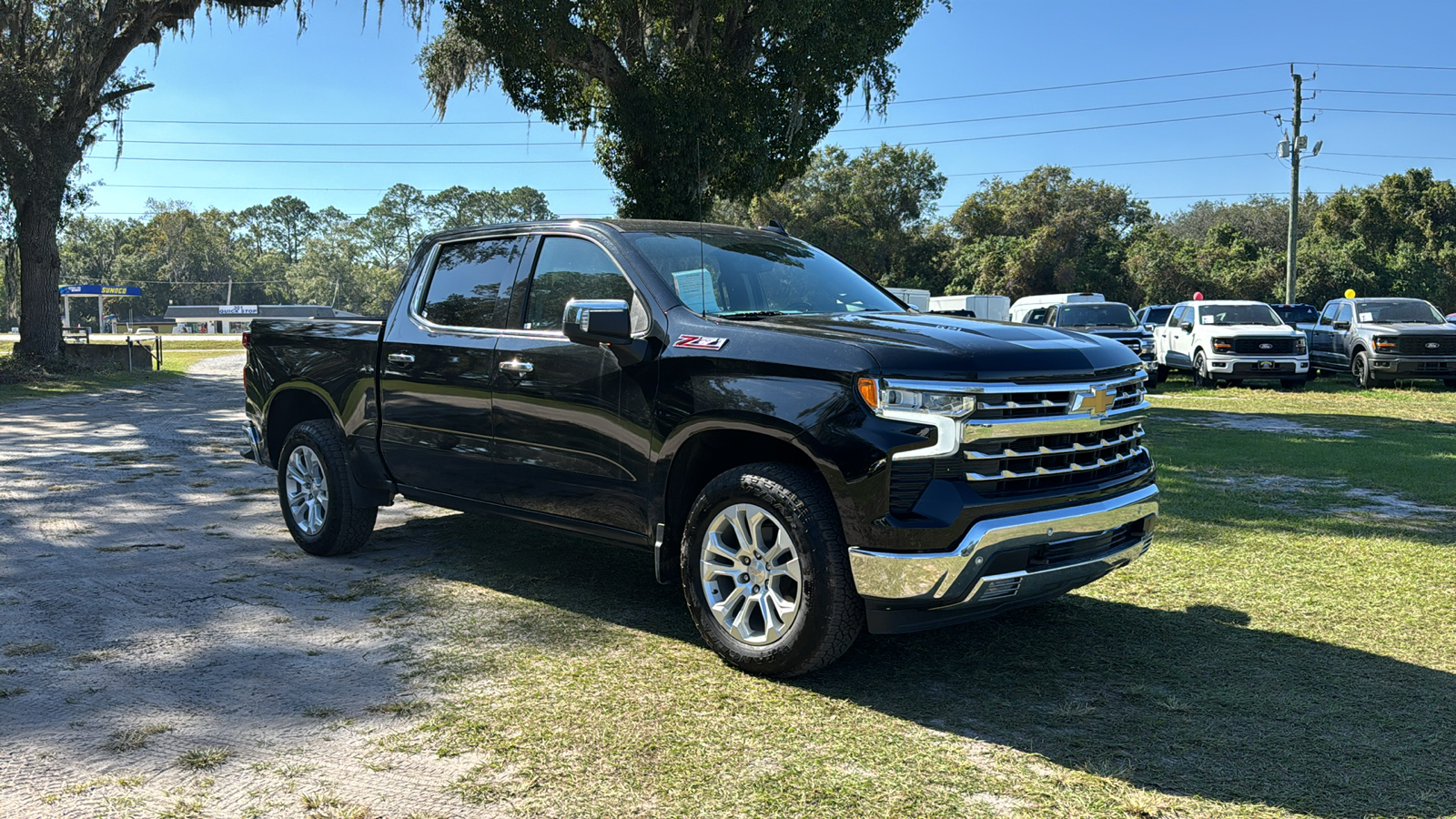 2023 Chevrolet Silverado 1500 LTZ 1