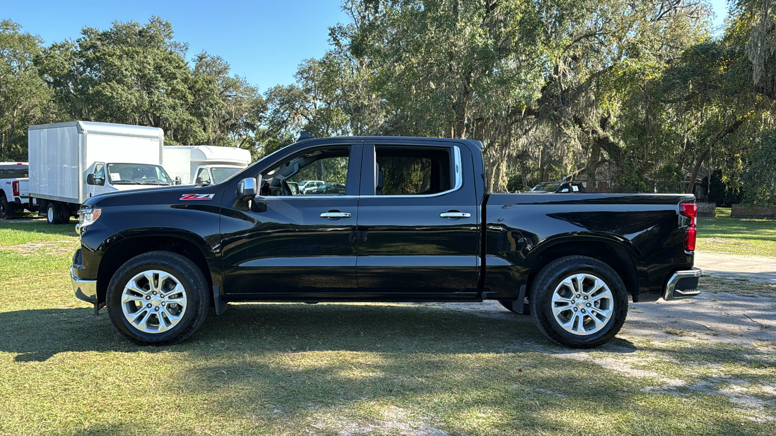 2023 Chevrolet Silverado 1500 LTZ 3