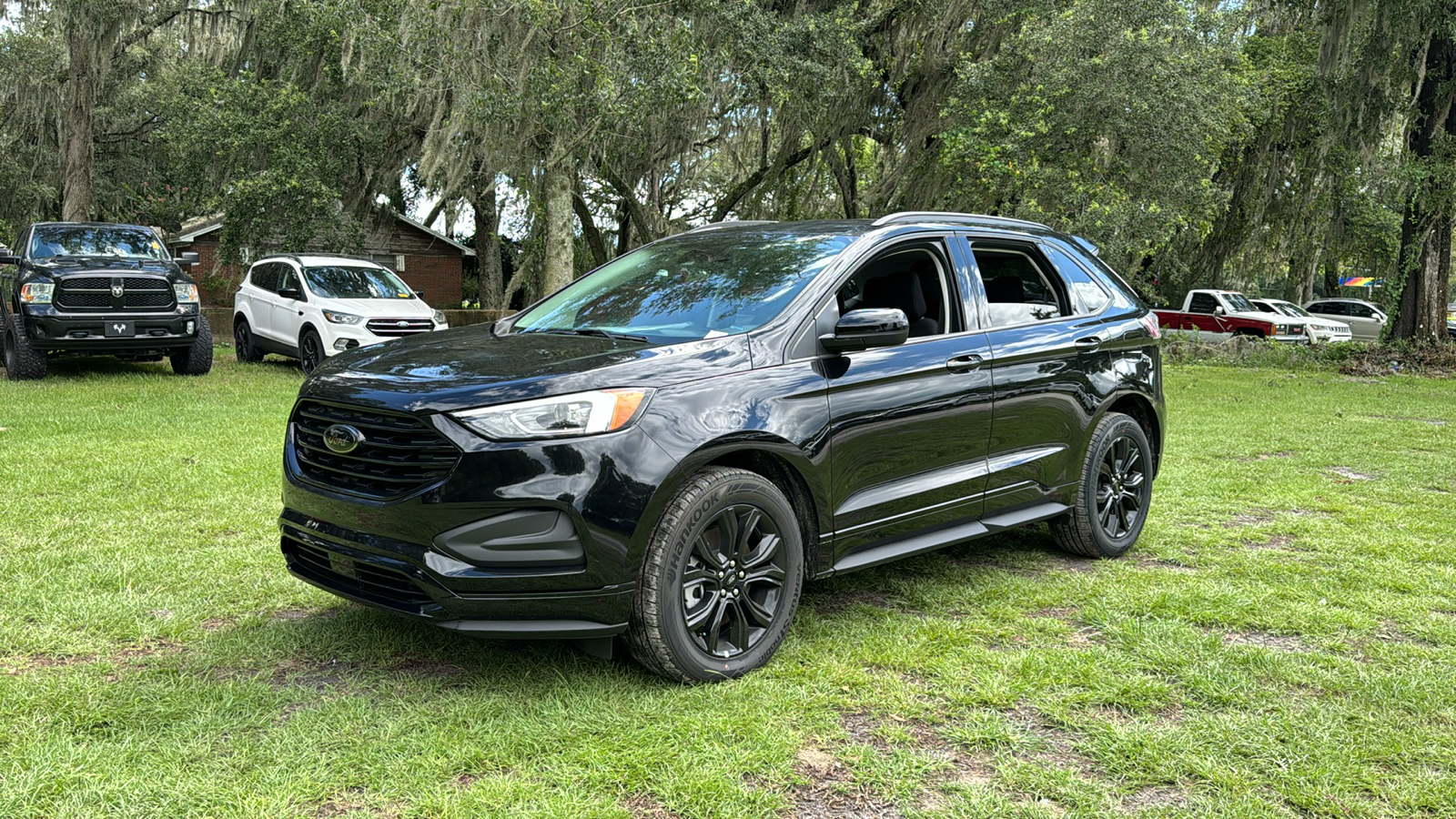 2024 Ford Edge SE 2