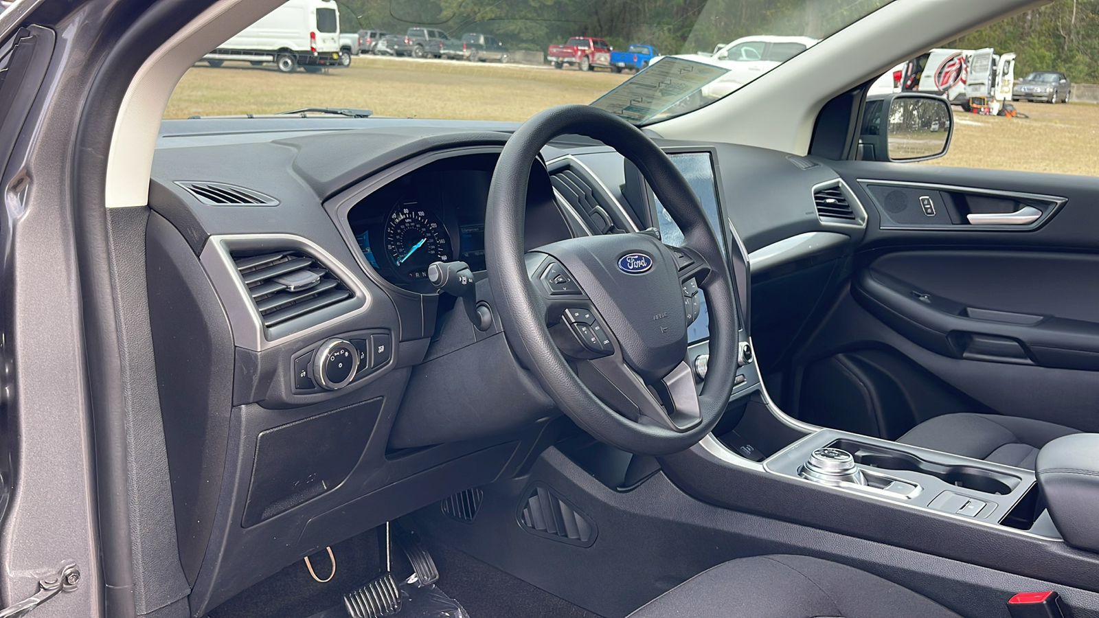 2024 Ford Edge SE 29