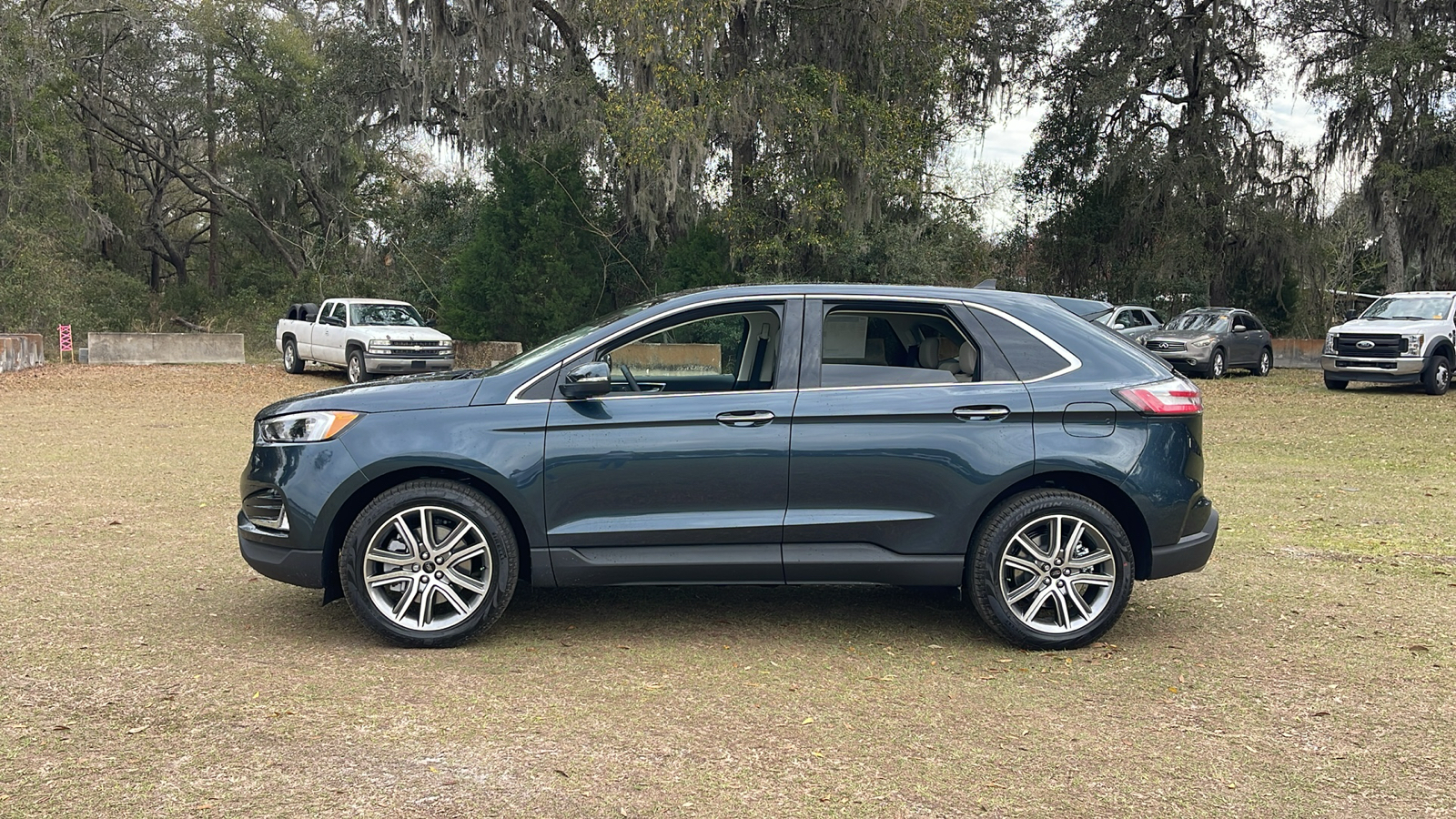 2024 Ford Edge Titanium 3